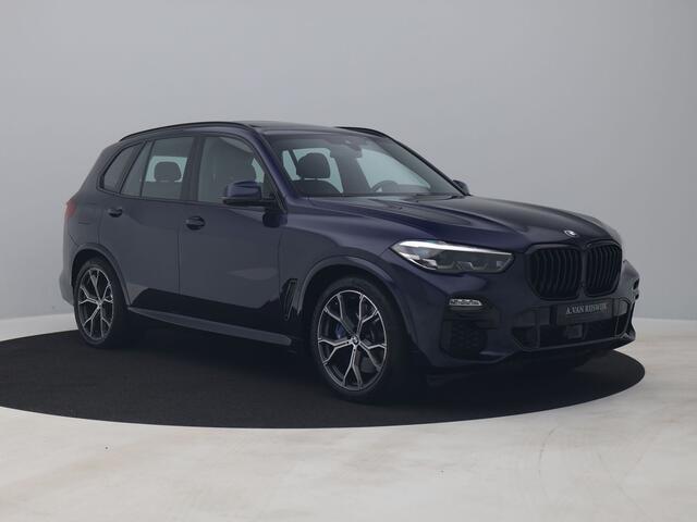BMW X5 xDrive45e Executive M-Sport | PANO | 360° | HUD | H&K | ADAPTIVE | LUCHTVERING | STOEL- EN STUURVERW. | TREKHAAK