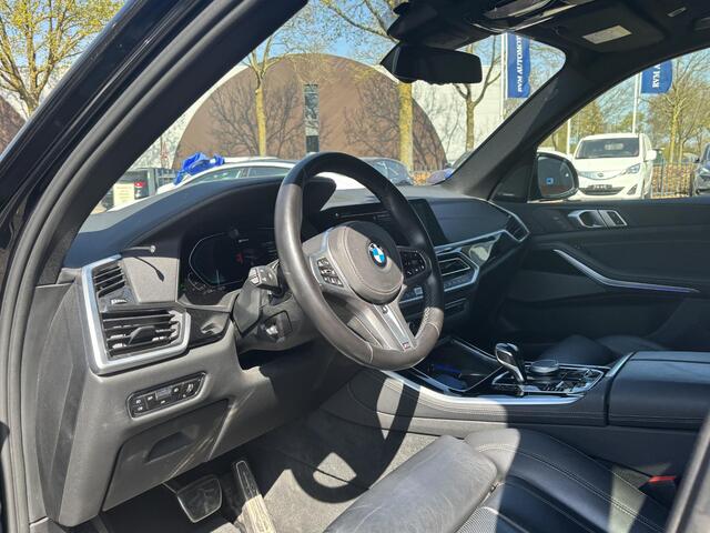 BMW X5 45e M Sport VAN ¤49.900,- VOOR ¤47.440,- UW LENTEVOORDEEL: ¤2.460,- | ACTIVE CRUISE | MEMORY SEAT | HEAD UP
