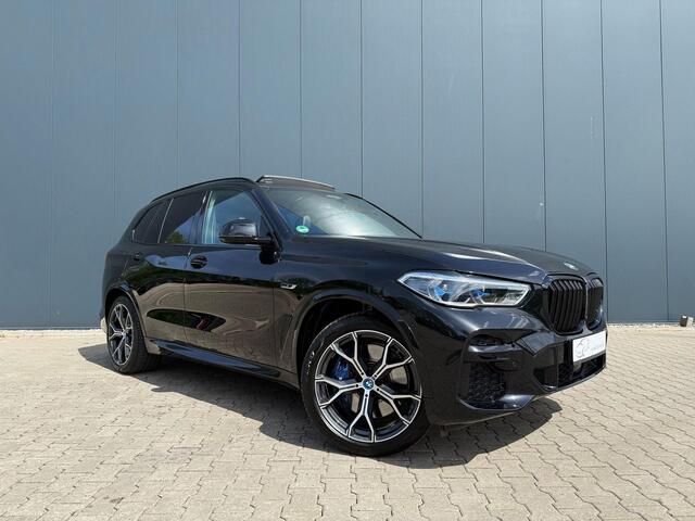 BMW X5 xDrive45e M-sport / pano / tr.hk / HUD