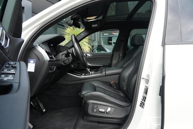 BMW X5 M50i High Executive 531pk Panoramadak/Stoelverwarming/360Camera