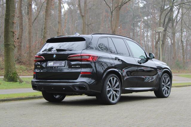 BMW X5 xDrive45e High Executive 22 inch, M-Sportpakket, Head up display, Panoramadak, Harman Kardon, Stoelventilatie, Comfortstoelen met memory, Niveauregeling 2 assen, Grootlichtassistent, Parkeerhulpsysteem Plus, Navigatie Professional, Achteruitrijcamera, Gro