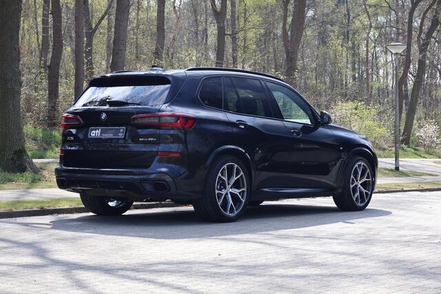 BMW X5 xDrive45e High Executive M-Sportpakket, Panoramadak Sky Lounge, Head up display, Leder Ind. Merino, Soft Close, Harman Kardon, Laserlicht, Parkeerhulpsysteem Plus, DAB, Niveuregling 2 assen, Elektrische Trekhaak, Stoelverwarming voor en achter, 360 graden