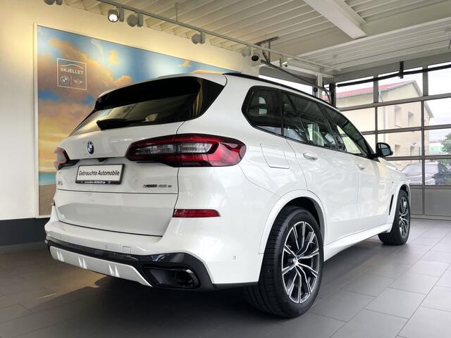 BMW X5 xDrive45e M-SPORT ** LED, NAVI+, LEDER, PANORAMA, ACC, HuD, H&K SOUND ** 1e EIG -UNFALLFREI ** ** INFORMEER OOK NAAR ONZE AANTREKKELIJKE FINANCIAL-LEASE TARIEVEN **