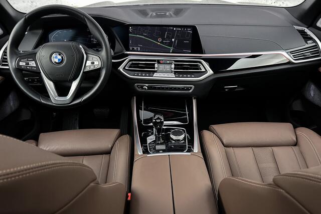 BMW X5 xDrive40i High Executive Automaat | Elektrisch glazen panoramadak | Adaptieve cruise control | Lederen bekleding | LED verlichting