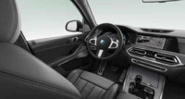 BMW X5 xDrive45e High Executive M Sport - Trekhaak - panoramadak - verstelbaar / verwarmde voorstoelen - Parking Assistant Plus - Bowers & Wilkins - Travel / Comfort systeem - Scheidingsnet - Extra getint glas -
