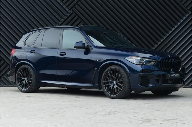 BMW X5 xDrive45e M-Sport ACC Pano Laser Shadow Head Up Ambient Stoelvent. Trekhaak