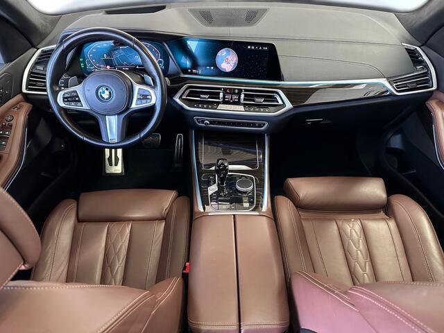 BMW X5 xDrive45e M-SPORT ** LASER, NAVI+, BRUIN LEDER, PANORAMA, ACC, HuD, 20-inch LMV, 4 wiel besturing ** UNFALLFREI ** ** INFORMEER OOK NAAR ONZE AANTREKKELIJKE FINANCIAL-LEASE TARIEVEN **