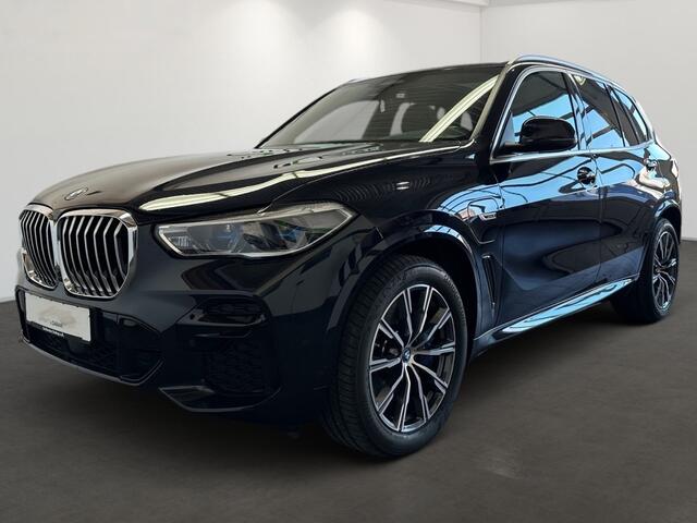 BMW X5 xDrive45e M-SPORT ** LASER, NAVI+, BRUIN LEDER, PANORAMA, ACC, HuD, 20-inch LMV, 4 wiel besturing ** UNFALLFREI ** ** INFORMEER OOK NAAR ONZE AANTREKKELIJKE FINANCIAL-LEASE TARIEVEN **
