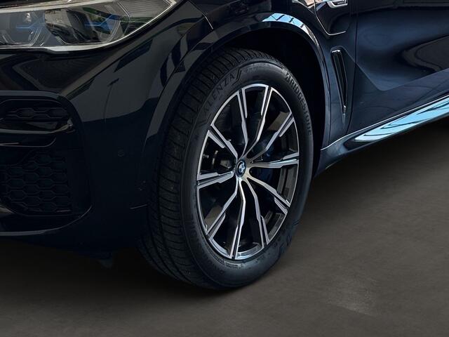 BMW X5 xDrive45e M-SPORT ** LASER, NAVI+, BRUIN LEDER, PANORAMA, ACC, HuD, 20-inch LMV, 4 wiel besturing ** UNFALLFREI ** ** INFORMEER OOK NAAR ONZE AANTREKKELIJKE FINANCIAL-LEASE TARIEVEN **