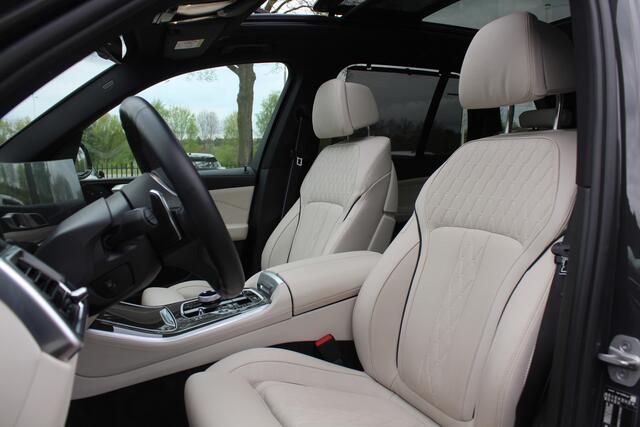 BMW X5 xDrive50e Launch Edition / Glascoating / Panoramadak / 360Camera / Head-up / 21'' / Carbon / Harman Kardon / Softclose / Stoelmassage / Luxe Leder / Dodehoek / ACC
