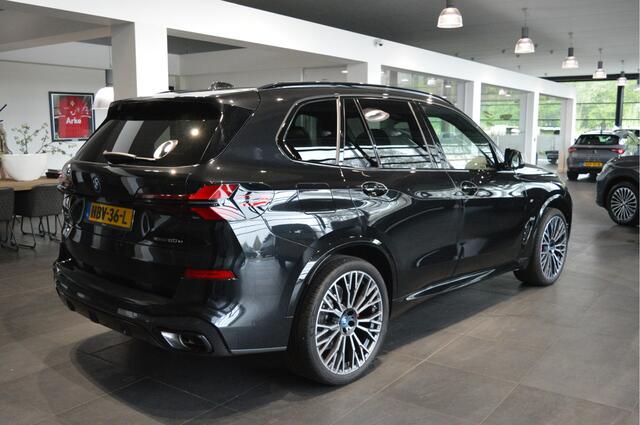 BMW X5 xDrive50e M-Pakket pano head up keyless trekhaak 22 inch !!