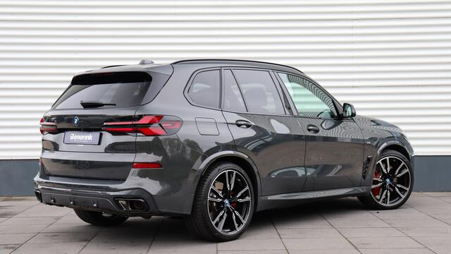 BMW X5 xDrive50e M-Sport Pro | Sky Lounge | Massage | Panoramadak | Soft-Close | Head-up | Carbon | Stoelventilatie