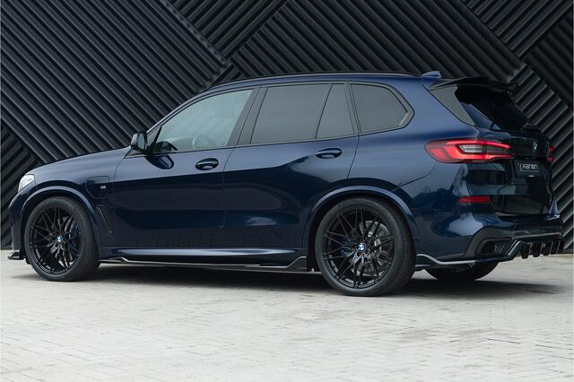 BMW X5 xDrive45e M-Sport ACC Pano Laser Kristal Head Up Skylounge Massage Stoelvent. Trekhaak