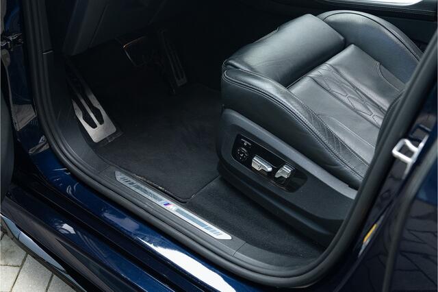 BMW X5 xDrive45e M-Sport ACC Pano Laser Kristal Head Up Skylounge Massage Stoelvent. Trekhaak