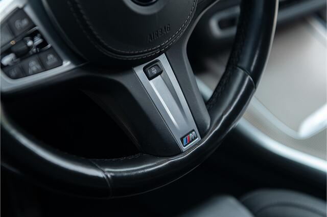 BMW X5 xDrive45e M-Sport ACC Pano Laser Kristal Head Up Skylounge Massage Stoelvent. Trekhaak