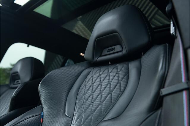 BMW X5 xDrive45e M-Sport ACC Pano Laser Kristal Head Up Skylounge Massage Stoelvent. Trekhaak