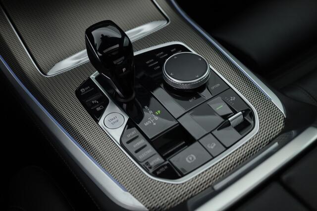 BMW X5 xDrive45e M Sport | Pano | HUD | Laser | Luchtvering | Adapt. cruise | 22'' | Camera