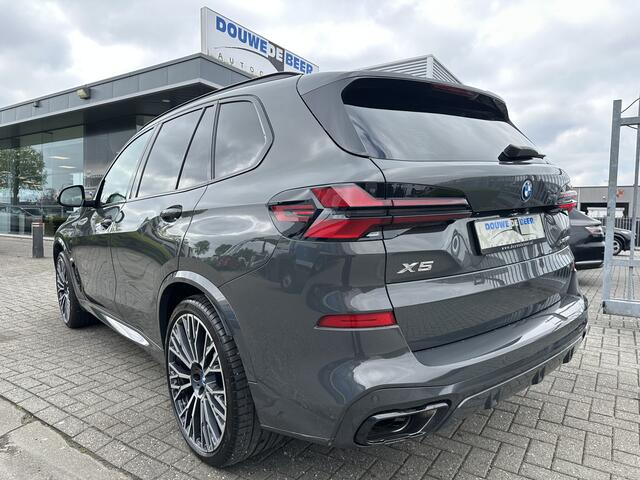 BMW X5 xDrive 50e M sport Pro Dravit Grau | Iconic Glow | Comfort Stoelen | Trekhaak | Stoel Ventilatie | Softclose