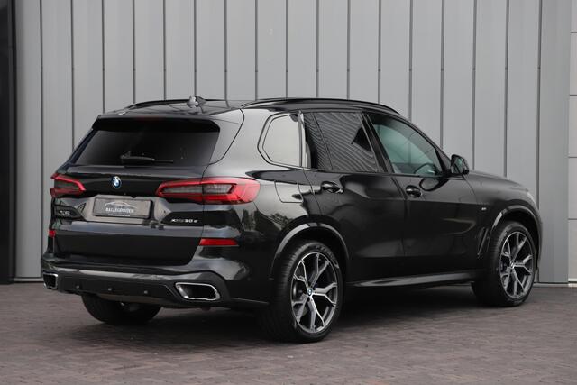 BMW X5 xDrive30d M-Sport 7 Persoons | 265PK | Luchtvering | Head-up | Keyles-go | Sfeerverlichting | Pano | ACC | Harman/Kardon | Memory | Stoelverwarming | 2019.