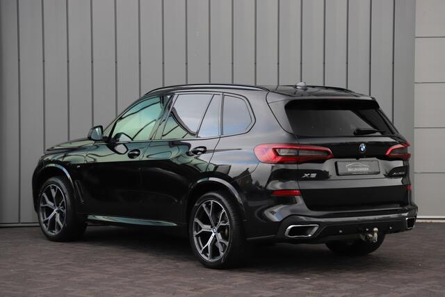 BMW X5 xDrive30d M-Sport 7 Persoons | 265PK | Luchtvering | Head-up | Keyles-go | Sfeerverlichting | Pano | ACC | Harman/Kardon | Memory | Stoelverwarming | 2019.