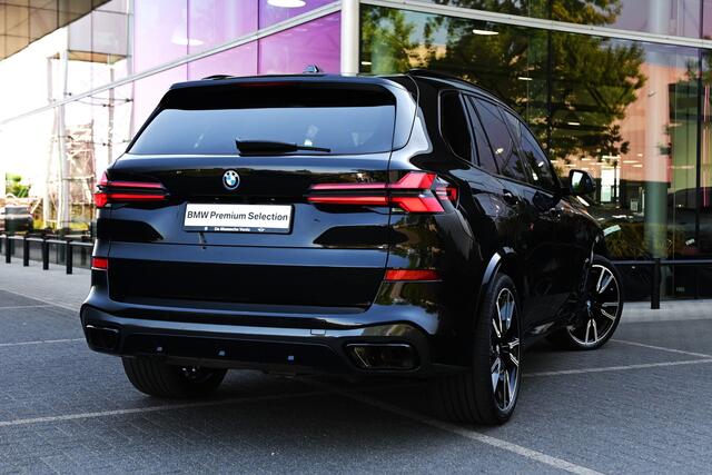 BMW X5 xDrive50e High Executive M Sport Automaat / Panoramadak / Trekhaak / Massagefunctie / Parking Assistant Professional / Adaptieve LED / Comfort Access / Gesture Control