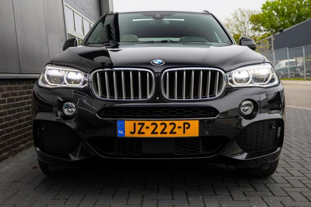BMW X5 xDrive40d 313 pk High Executive M-Sportpakket / Pano-Dak/ Head-Up/ Keyless/ Soft-Close/ 360-Camera/ Sport-Stoelen/ Stoel.Verw/ 20'' LMV