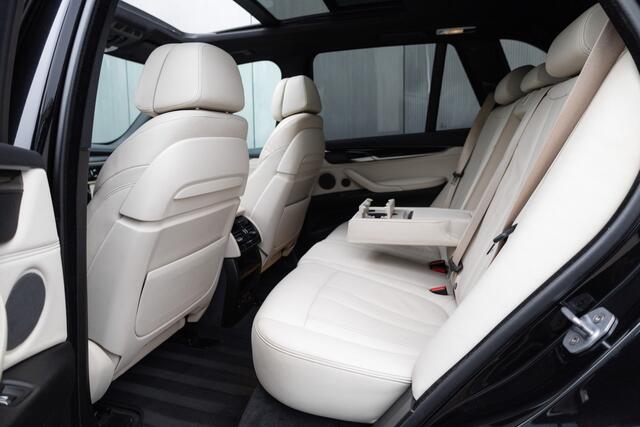 BMW X5 xDrive40d 313 pk High Executive M-Sportpakket / Pano-Dak/ Head-Up/ Keyless/ Soft-Close/ 360-Camera/ Sport-Stoelen/ Stoel.Verw/ 20'' LMV