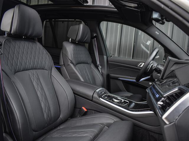 BMW X5 xDrive50e | M-SPORT PRO | PANORAMADAK SKY LOUNGE | HEAD-UP | SOFT-CLOSE | 360 CAMERA | LUCHTVERING | COMFORT ACCESS | TREKHAAK | M-SPORT BRAKE | COMFORT SEATS | 4-ZONE CONTROL | AMBIENT AIR | AMBIANCE INTERIEUR | DRIVING ASSISTANT PROF. | DAB+ | HARMAN/KA