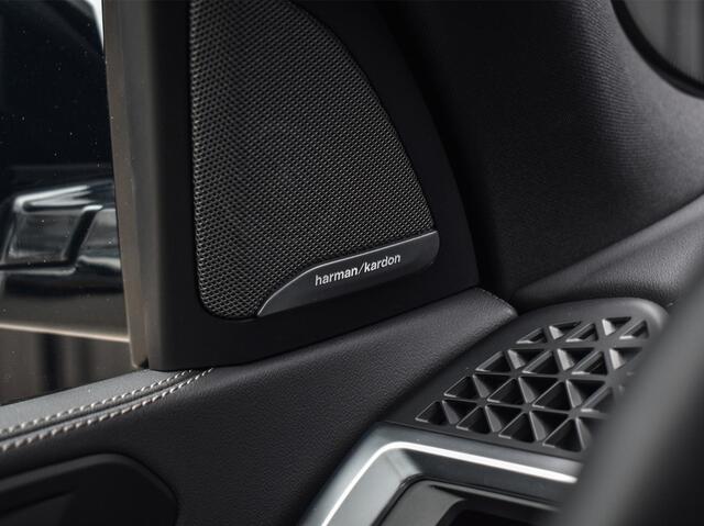 BMW X5 xDrive50e | M-SPORT PRO | PANORAMADAK SKY LOUNGE | HEAD-UP | SOFT-CLOSE | 360 CAMERA | LUCHTVERING | COMFORT ACCESS | TREKHAAK | M-SPORT BRAKE | COMFORT SEATS | 4-ZONE CONTROL | AMBIENT AIR | AMBIANCE INTERIEUR | DRIVING ASSISTANT PROF. | DAB+ | HARMAN/KA