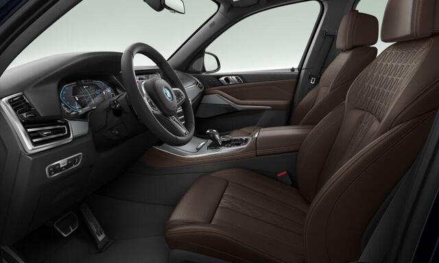 BMW X5 xDrive45e High Executive / M Sportpakket / Panorama-Glasdak Sky Lounge / Trekhaak / CoPilot Pack