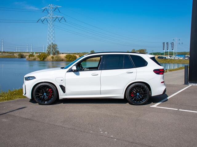 BMW X5 xDrive50e | M-sport Pro | Trekhaak | Hifi Sound | Stoelverwarming | Adapt. LED |