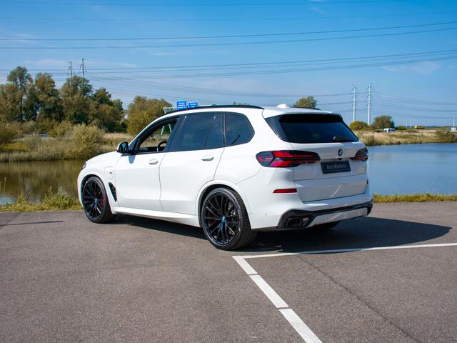 BMW X5 xDrive50e | M-sport Pro | Trekhaak | Hifi Sound | Stoelverwarming | Adapt. LED |