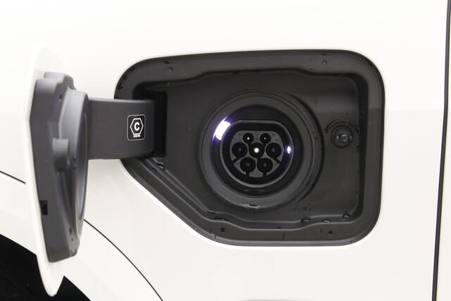 BMW X5 xDrive50e | M-Sport | 22'' inch | Panorama | Harman Kardon | Comfort Stoelen | Driver Ass. Professional | Soft Close | Trekhaak