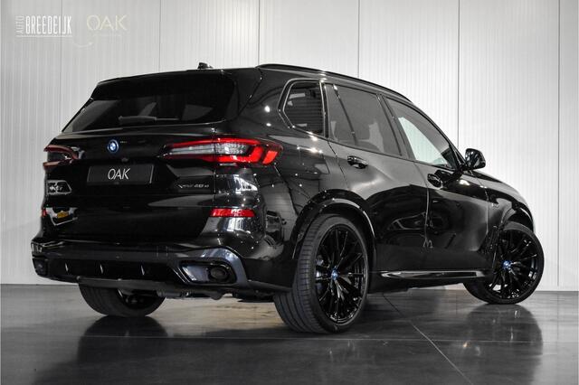 BMW X5 xDrive45e M-Sport | Live Cockpit | Panorama SkyLounge | H&K | 360 Camera | Leder | Trekhaak | Head-Up | ACC | 22" | Saphire Zwart