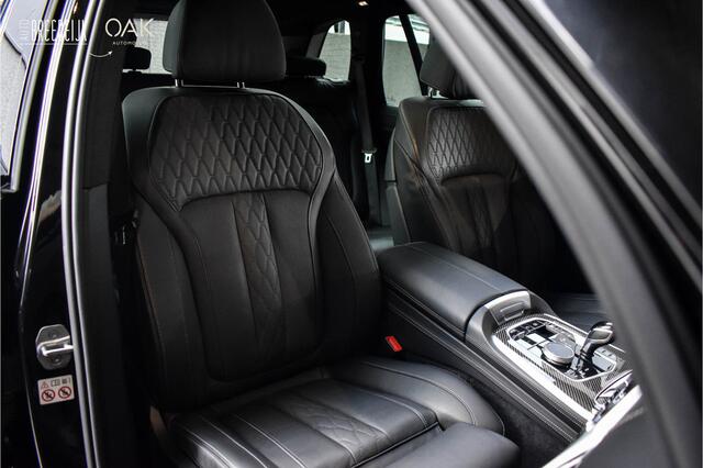 BMW X5 xDrive45e M-Sport | Live Cockpit | Panorama SkyLounge | H&K | 360 Camera | Leder | Trekhaak | Head-Up | ACC | 22" | Saphire Zwart
