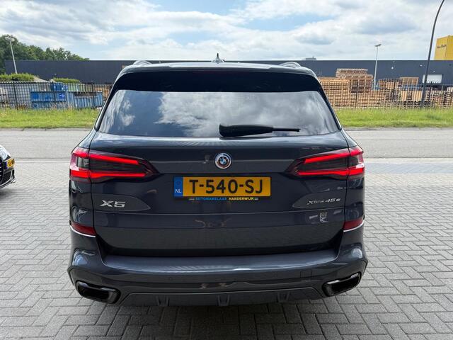BMW X5 xDrive45e High Executive | 1E EIGENAAR | 12MND GARANTIE | LASER | BOWERS WILKINS | STOELMASSAGE | PANODAK | LUCHTVERING |
