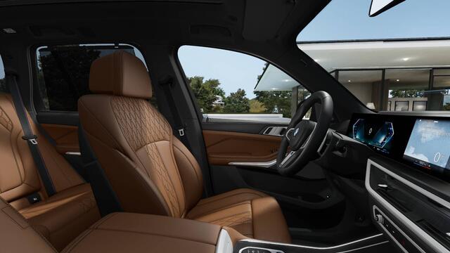 BMW X5 xDrive50e High Executive M Sport Automaat / Panoramadak / Trekhaak / Soft-Close / Massagefunctie / Stoelventilatie / Comfort Access / Active Steering / Adaptieve LED / Parking Assistant Professional / Harman Kardon