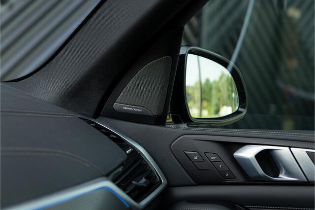 BMW X5 xDrive45e M-Sport ACC Pano 360 MStoelen Memory Skylounge Achterasbestr. Laser Head up Trekhaak