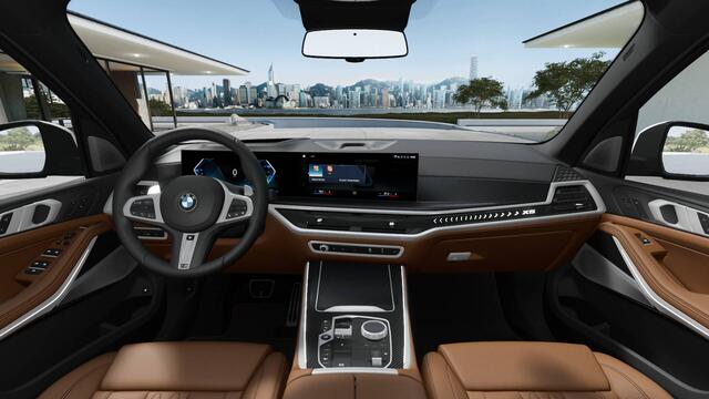 BMW X5 xDrive50e High Executive M Sport Automaat / Panoramadak Sky Lounge / Trekhaak / Massagefunctie / Bowers & Wilkins / Soft-Close / Parking Assistant Professional / Adaptieve LED