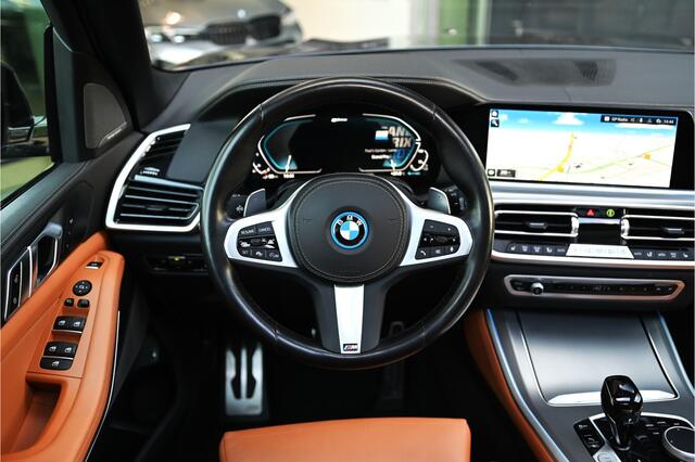 BMW X5 xDrive45e High Executive M Sport Automaat / Panoramadak / Trekhaak / Laserlight / Achteruitrijcamera / Sportstoelen / Comfort Access / Active Cruise Control