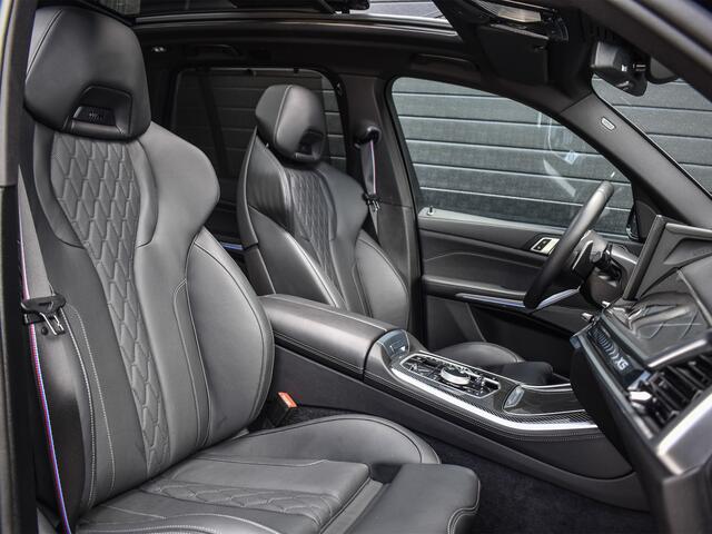 BMW X5 xDrive50e M-SPORT PRO | PANORAMADAK | CARBON INLEG | ACTIVE STEERING | M-STOELEN | MASSAGE STOELEN | STOEL VENTILATIE EN VERWARMING | HEAD UP | TREKHAAK ELEKTR. | AMBIENT AIR | DRIVING ASSISTANT PROFESSIONAL | AMBIENT SFEERVERLICHTING