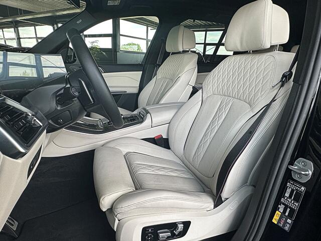 BMW X5 50e M-Sport Pro Performance | 360 View | Massage & Ventilatie | ACC | Individual Leder | Pano | Head-Up | 4-Zone Clima | 22'' | Stoelverwarming V+A | Laser-LED | 2x Memory | Keyless-Entry | Trekhaak | Comfortstoelen | Beker Koeling+Verwarming | Stuurverwa