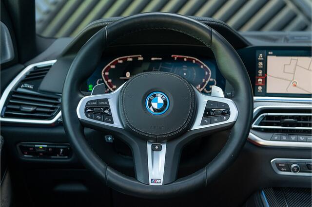BMW X5 xDrive45e M-Sport ACC Pano 360 Bowers&Wil Achterasbestr. Softcl. Carbon Laser Head up Trekhaak