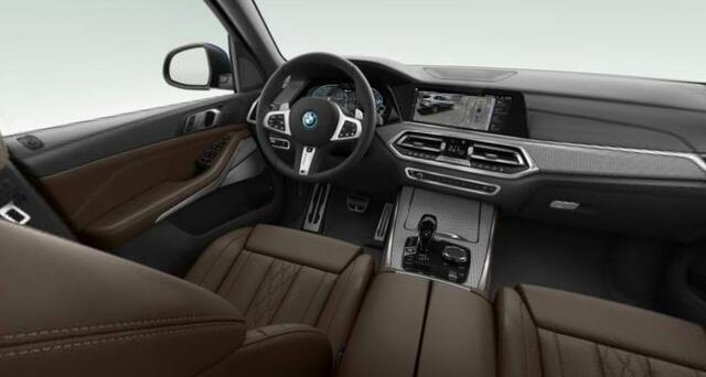 BMW X5 xDrive45e High Executive M-sport - Trekhaak - Panoramadak - Comfortstoelen - Stoelventilatie - Merino Leder - Driving Assistant Professional - Parking Assistant Plus - Head-up