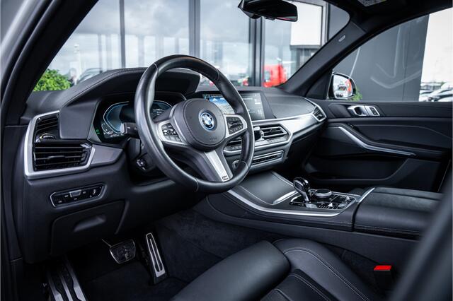 BMW X5 xDrive45e High Executive - M Sport | Panorama | Memory | Luchtvering | ACC