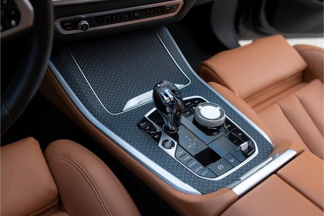 BMW X5 xDrive45e M-Sport ACC Pano MStoelen Kristal Memory Softcl. Achterasbestr. Laser Head up