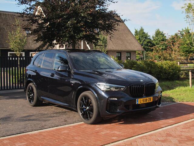 BMW X5 xDrive45e High Executive | M-Pakket | Glazen Panorama-dak | Camera | NL-Auto |