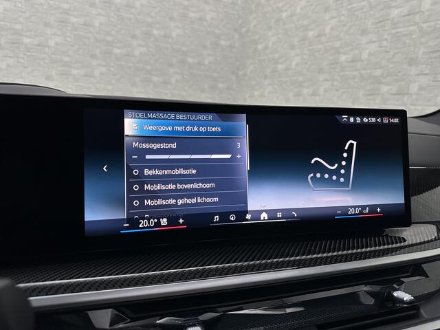BMW X5 50e M-Perf. Seats | Achterasbesturing | Sky-Lounge Pano | M-Sport Pro | 360 Camera | ACC | Soft-Close | Carbon | Massage | Ventilatie | Leder-Individual | Head-Up | 4-Zone Clima | 22 inch | 2x Memory | Trekhaak | Harman-Kardon | Beker-Clima | Stoelverwarm