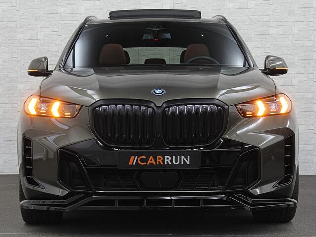 BMW X5 50e M-Sport Pro | 360 Camera | ACC | Panorama | Massage | Individual Leder | Soft-Close | 4-Zone Clima | Head-Up | Manhattan Green | Harman-Kardon | Stoelventilatie | Trekhaak | Luchtvering | Stoelverwarming V+A | Keyless-Entry | Memory | Iconic-Glow | Co