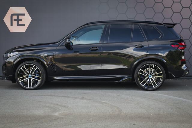 BMW X5 xDrive50e | M SPORT PAKKET PRO | COMFORT PLUS PAKKET | EXCLUSIVE PAKKET | STOELEN PAKKET COMFORT | MASSAGE | STOELVERWARMING & VERKOELING | 4-WIELBESTURING | CARPLAY | SOFTCLOSE | STUURVERWARMING | 360 CAMERA | MEMORY SEATS | BTW | SFEERVERLICHTING |
